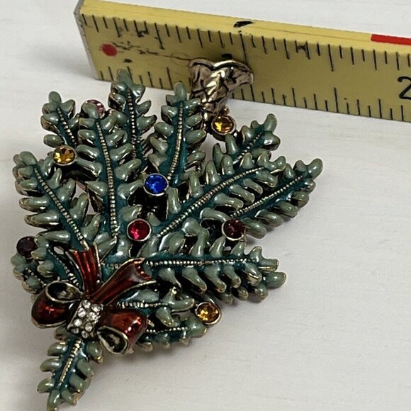 AVON Christmas Tree pin Brooch Enamel Rhinestones 1st Annual Holiday 2004 2.25” - Picture 12 of 12